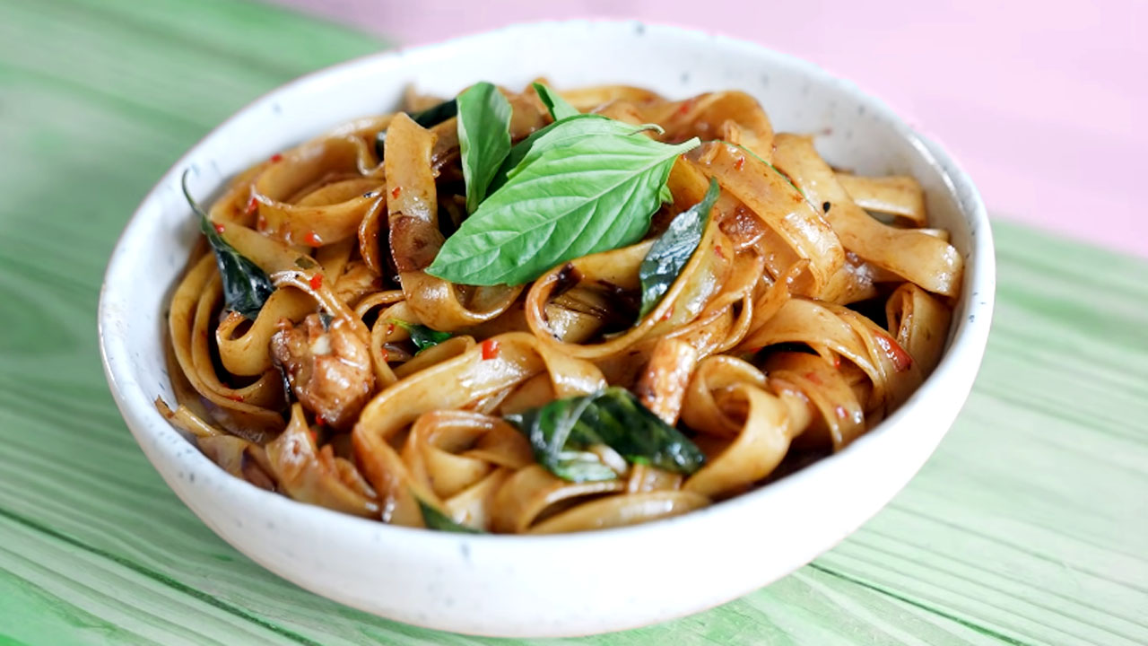 Italian Drunken Noodles Recipe, italian drunken noodle recipe, italian drunken noodles recipe with egg noodles, italian drunken noodles recipes, recipe for italian drunken noodles