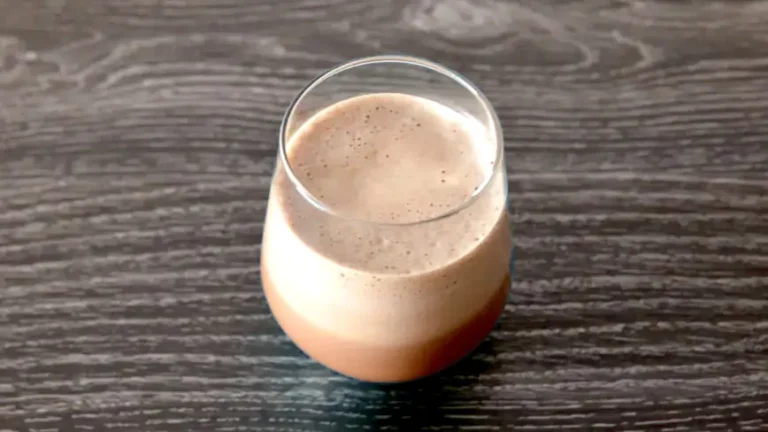 Peanut-Butter-Cup-Protein-Shake-Recipe-