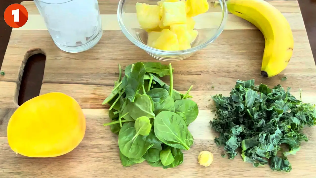 Detox Island Green Smoothie Recipe